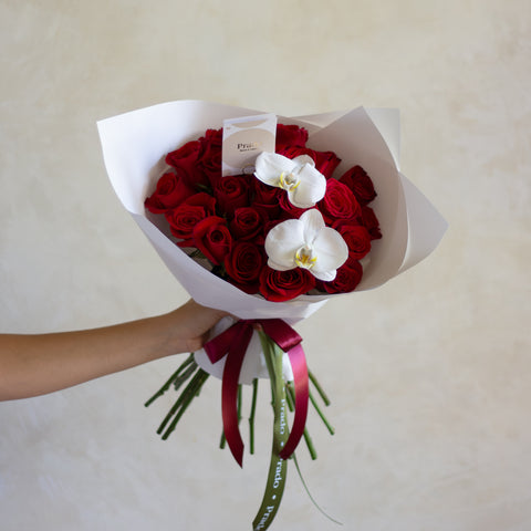 Rosas con Orquideas