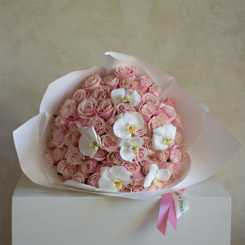 Rosas con Orquideas